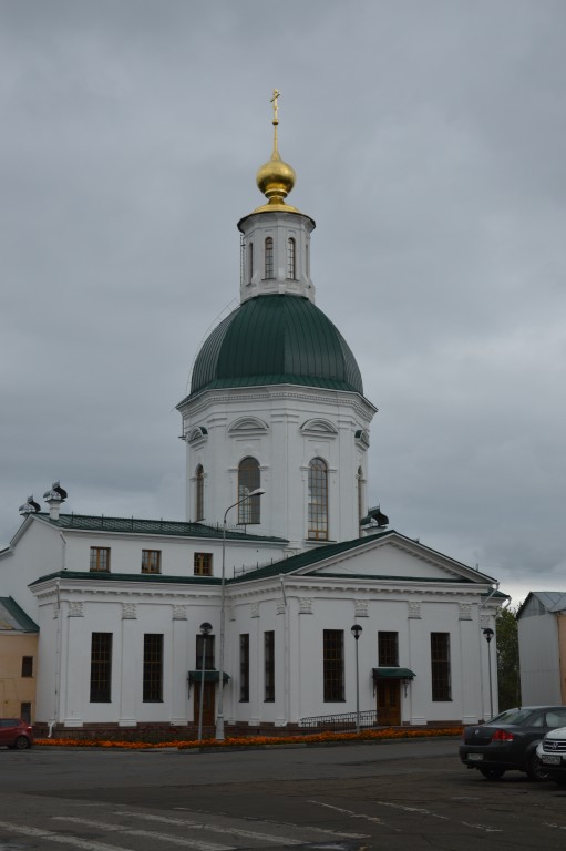 Саров. Успенская пустынь. Церковь Зосимы и Савватия (новая). фасады