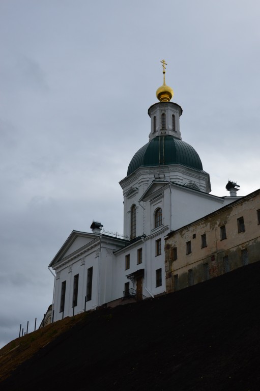 Саров. Успенская пустынь. Церковь Зосимы и Савватия (новая). архитектурные детали