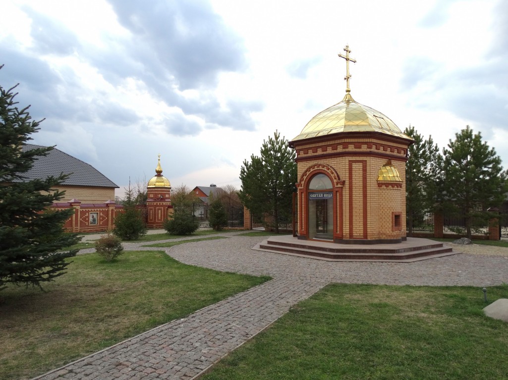 Часовня Матроны Московской, Майорское (Сакмарский район, Оренбургская область). фасады