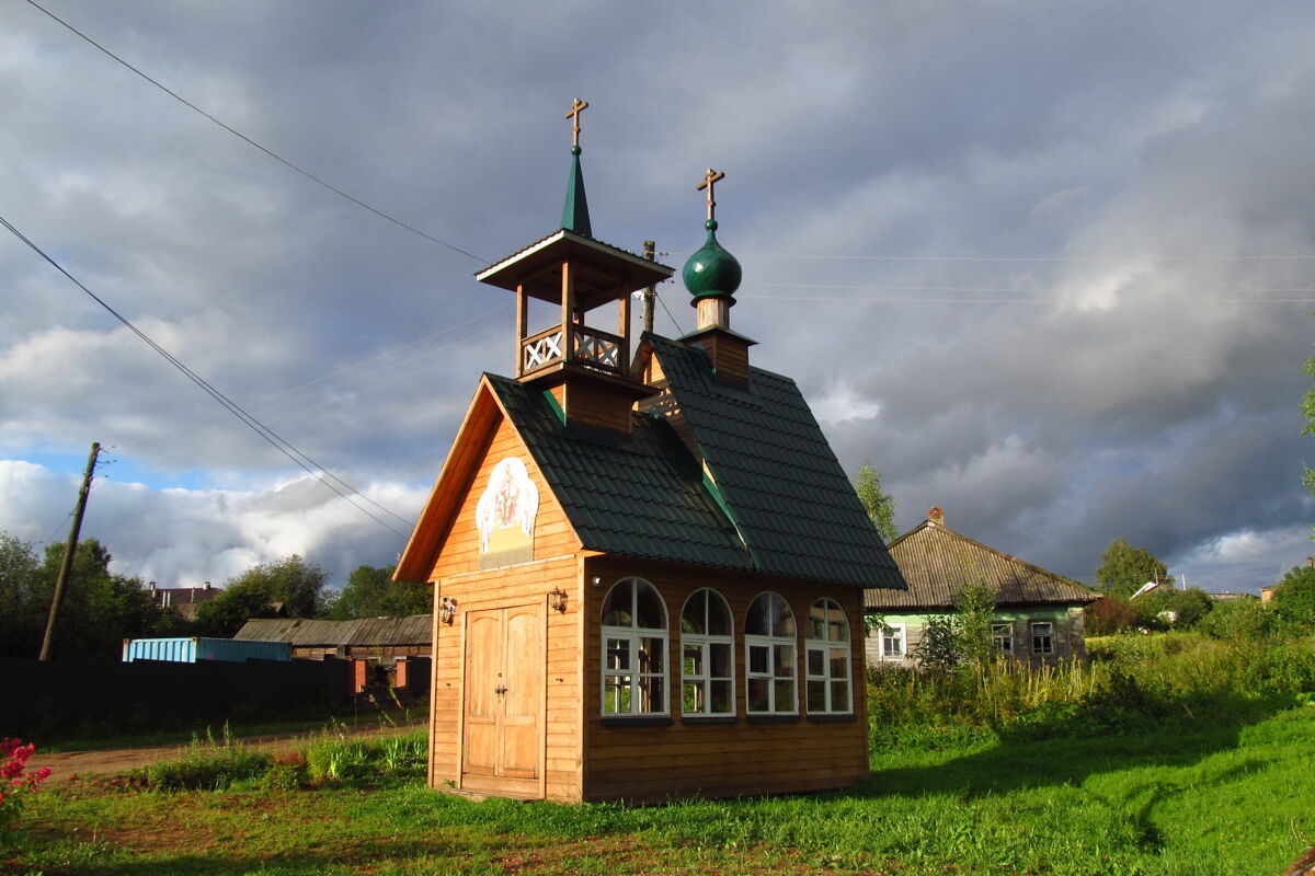 Часовня Богоявления Господня, Медяны (Юрьянский район, Кировская область). общий вид в ландшафте, Часовня Богоявления Господня