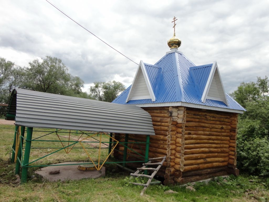 Большое Микушкино. Неизвестная часовня на святом источнике. фасады