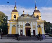 Центральный район. Рождества Христова на Песках (новая), церковь