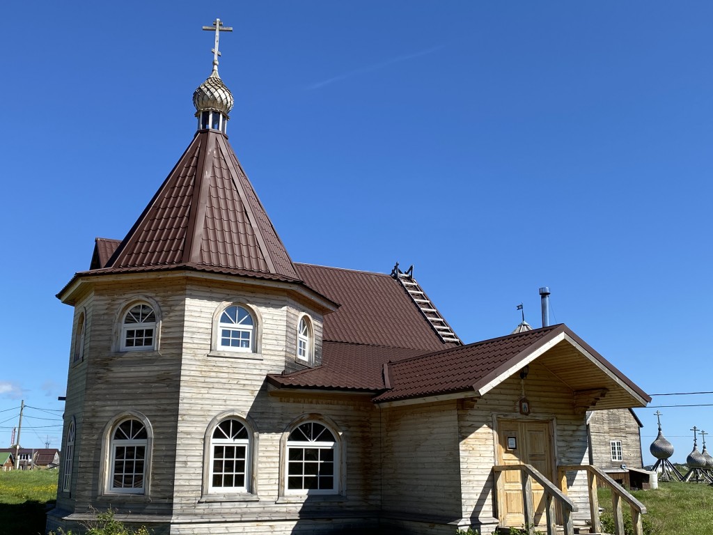 Церковь Сергия Радонежского, Варзуга (Терский район, Мурманская область). фасады