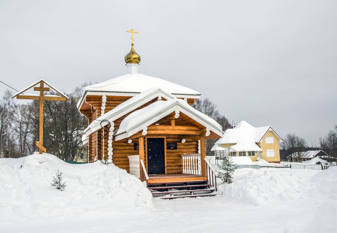 Камешница. Церковь Димитрия Солунского (новая). фасады, Церковь Димитрия Солунского