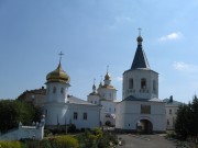 Рождества Пресвятой Богородицы Молчанский женский монастырь. Трапезная церковь, Трапезная церковь и Надвратная Покровская церковь<br>, Путивль, Конотопский район, Украина, Сумская область