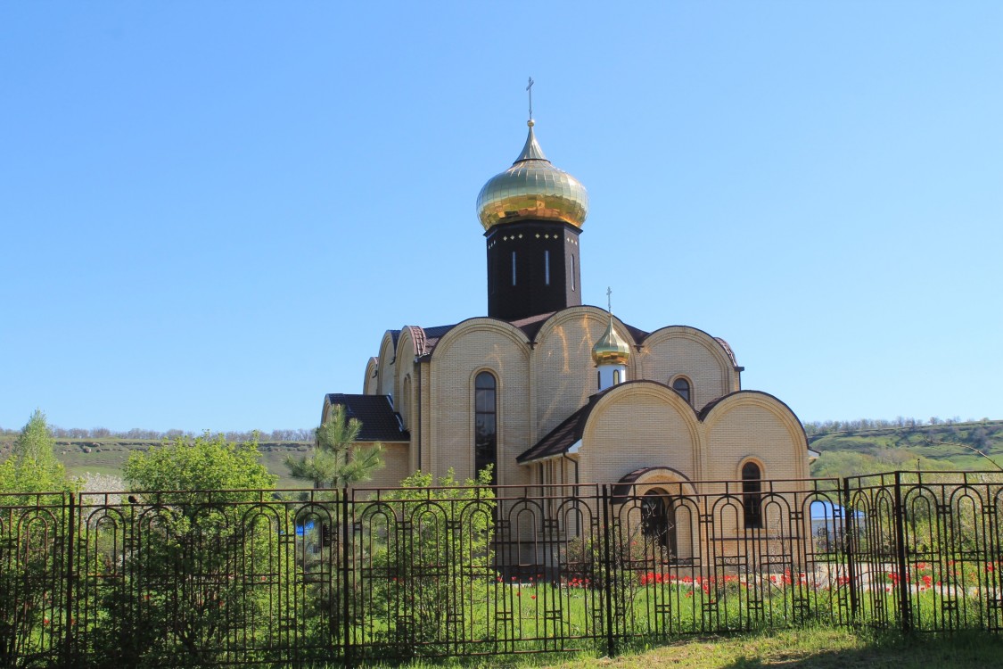 Церковь Покрова Пресвятой Богородицы, Пелагиада (Шпаковский район, Ставропольский край). фасады, Фасады