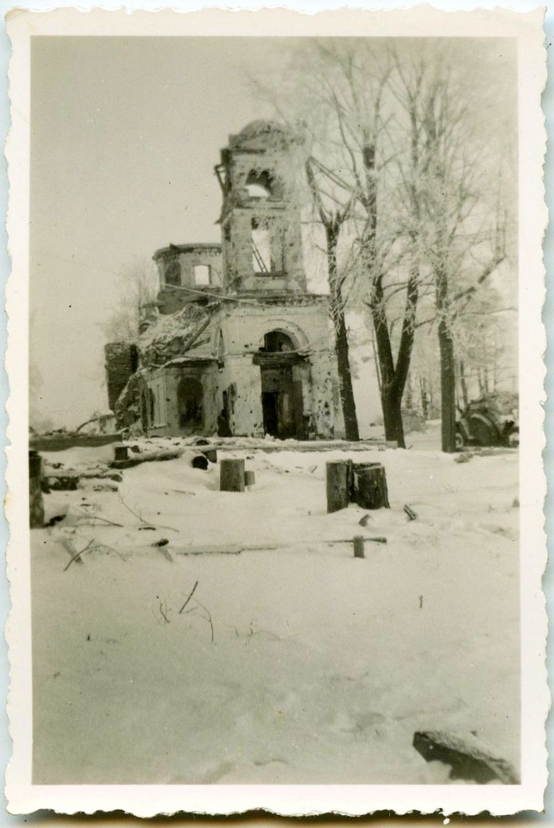 Фото 1942 г. с аукциона e-bay.de, архивная фотография. Церковь Тихвинской иконы Божией Матери, Кострица (Оленинский район, Тверская область)