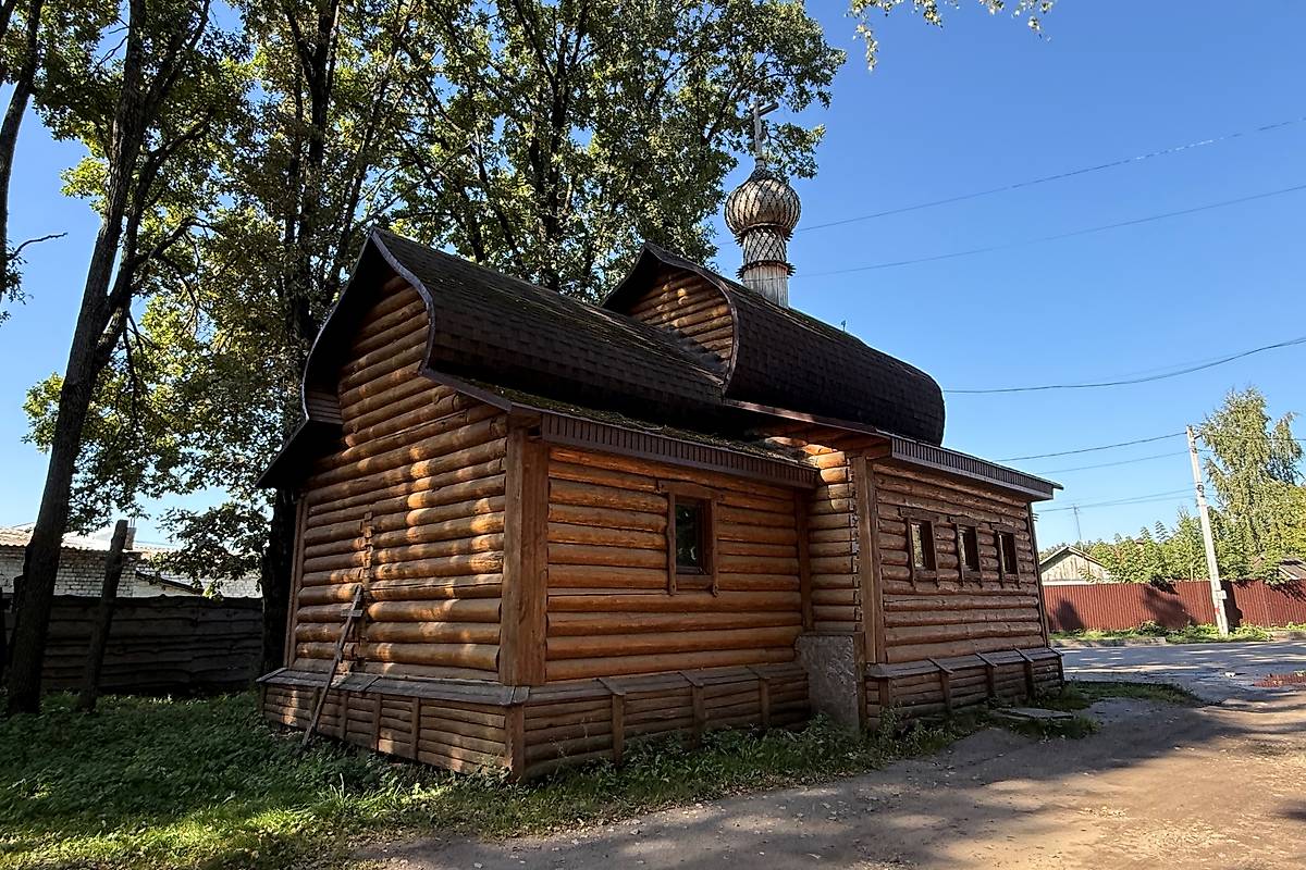 фасады. Церковь Лазаря Сербского, Знаменка (Орловский район, Орловская область)