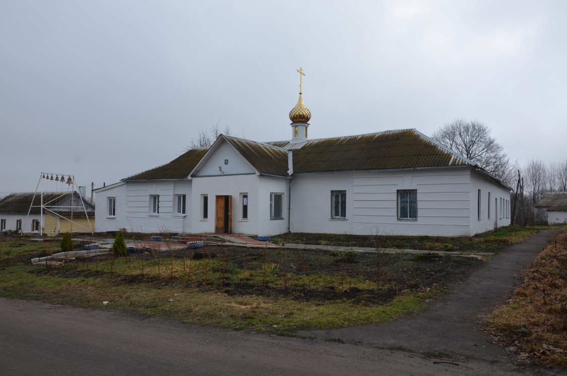 Церковь Успения Пресвятой Богородицы, Городище (Урицкий район, Орловская область). общий вид в ландшафте