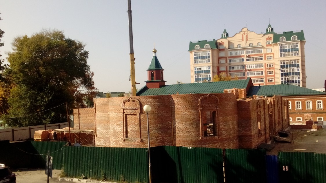 Спасский женский монастырь. Церковь Спаса Нерукотворного Образа (новая), Ульяновск (Ульяновск, город, Ульяновская область). документальные фотографии, Вид на апсиды и северный фасад