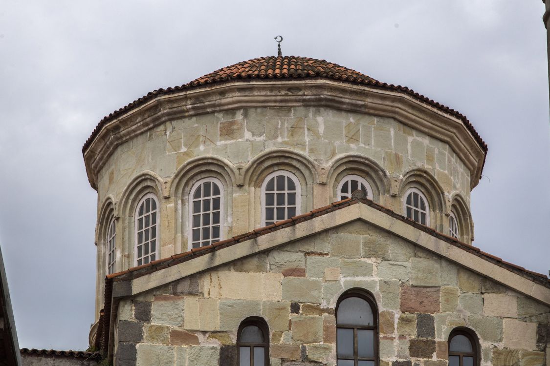 Трабзон (Трапезунд). Церковь Евгения Трапезундского. архитектурные детали, барабан и купол