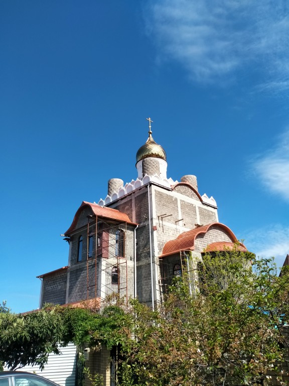 Сириус. Церковь Успения Пресвятой Богородицы. фасады