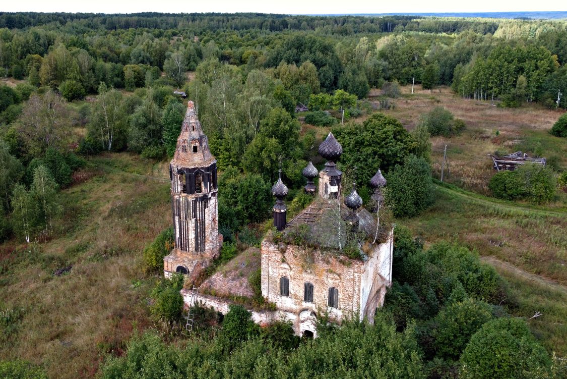 Исупово. Церковь Троицы Живоначальной. фасады