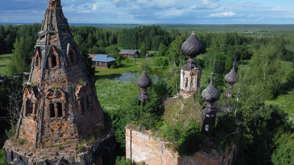 архитектурные детали. Церковь Троицы Живоначальной, Исупово (Сусанинский район, Костромская область)