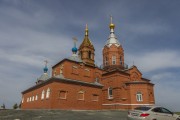 Церковь Николая Чудотворца (крестильная), Слева, на переднем плане. Вид с юго-востока<br>, Орск, Орск, город, Оренбургская область
