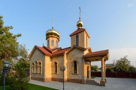 Жалпаксай. Церковь Троицы Живоначальной