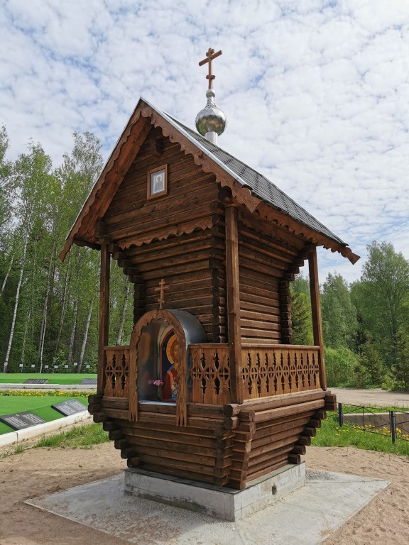 Часовня Димитрия Донского, Липовик-Дубовик, урочище (Киришский район, Ленинградская область). фасады
