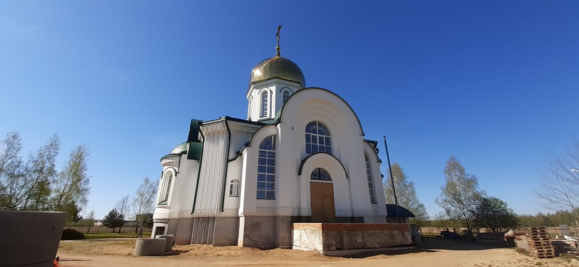 Дружный. Церковь Рождества Христова. фасады