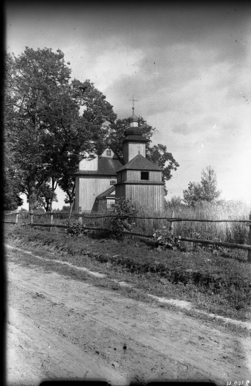 Морочное. Церковь Параскевы Пятницы. архивная фотография, Фото 1933 г. из приходского архива