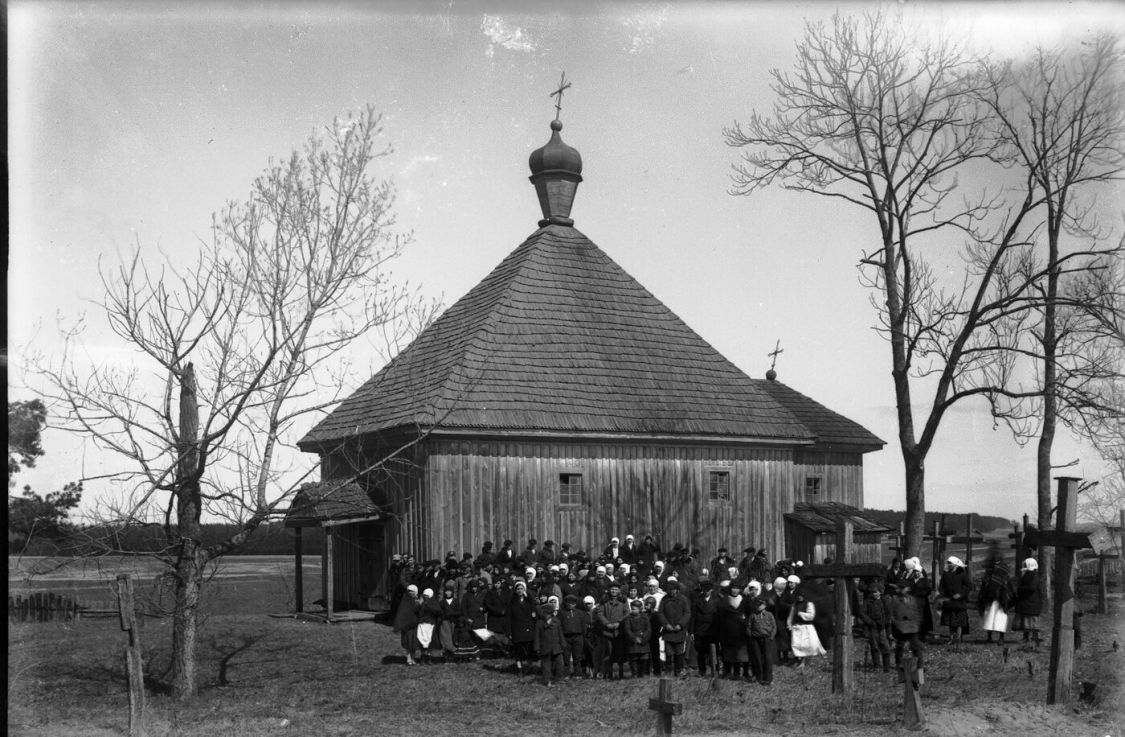 Велюнь. Неизвестная церковь. архивная фотография, Частная коллекция. Фото 1939 г