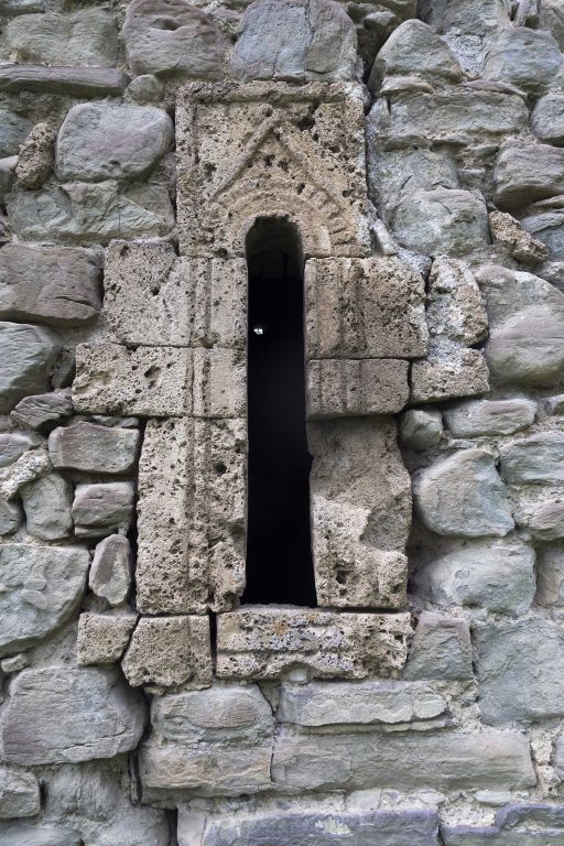 Армази. Церковь Георгия Победоносца. архитектурные детали, алтарное окно
