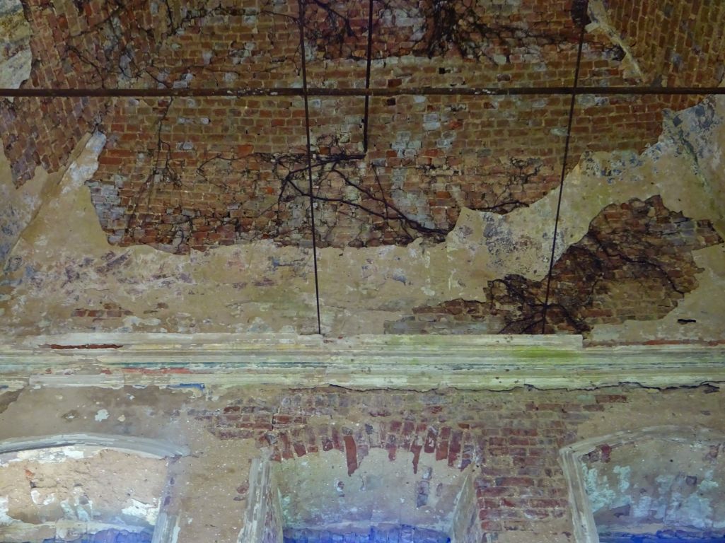Церковь Покрова Пресвятой Богородицы, Бородатово (Судиславский район, Костромская область). интерьер и убранство