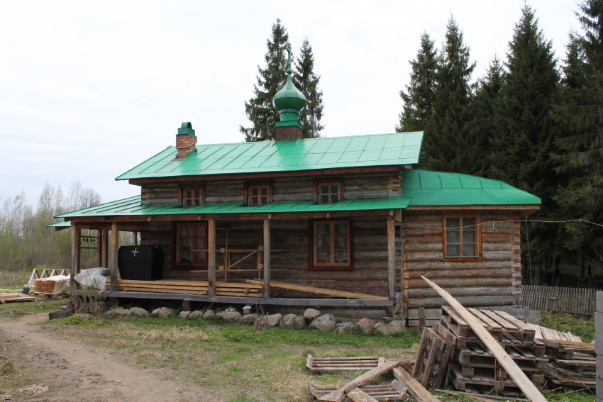 Макарьевская пустынь. Церковь Макария Римлянина, Макарьевская пустынь, урочище (Тосненский район, Ленинградская область). фасады