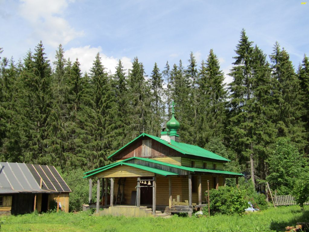 Макарьевская пустынь. Церковь Макария Римлянина, Макарьевская пустынь, урочище (Тосненский район, Ленинградская область). фасады