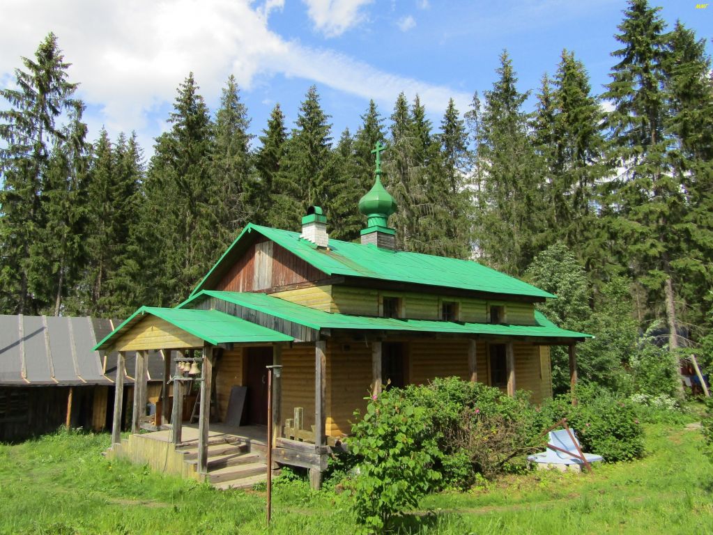 Макарьевская пустынь. Церковь Макария Римлянина, Макарьевская пустынь, урочище (Тосненский район, Ленинградская область). фасады