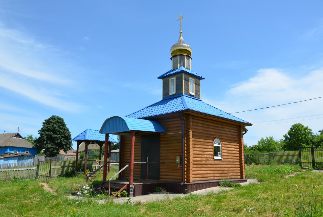 Церковь Николая Чудотворца, Таракановка (Дмитриевский район, Курская область). общий вид в ландшафте