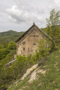 Тирский Богородицко-Рождественский мужской монастырь. Церковь Рождества Пресвятой Богородицы, вид с востока<br>, Нижний Монастер, Южная Осетия, Прочие страны