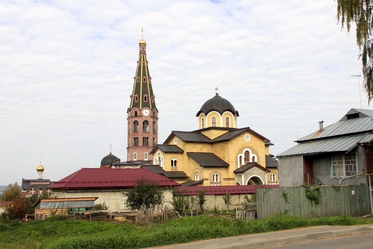 Собор Успения Пресвятой Богородицы (новый), Алатырь (Алатырский район и г. Алатырь, Республика Чувашия). фасады