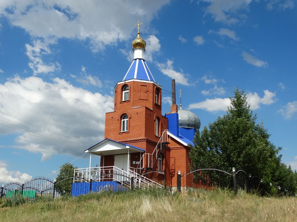 Таштамак. Церковь Валентины мученицы. фасады