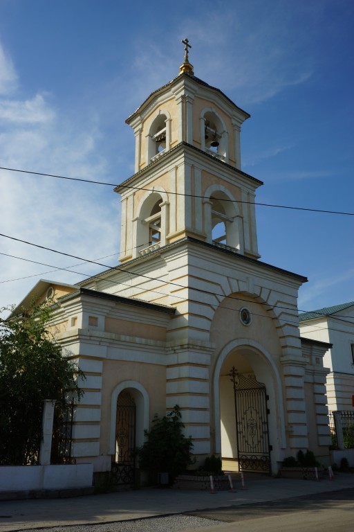 Якутск. Якутский Покровский монастырь. Колокольня. фасады