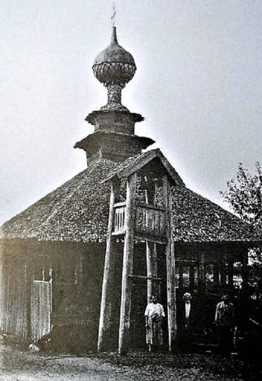 Часовня Георгия Победоносца (старая), Маза (Кадуйский район, Вологодская область). архивная фотография, Фото с https://img-fotki.yandex.ru/get/5822/34445358.55/0_73574_d96e6497_XL.jpg
