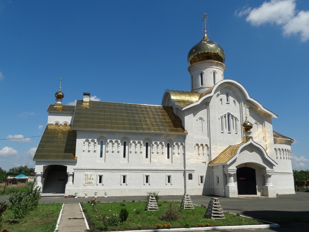 Александро-Невская Обитель милосердия. Церковь Александра Невского, Весенний (Оренбургский район, Оренбургская область). фасады