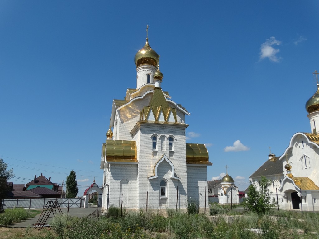 Александро-Невская Обитель милосердия.  Надвратная церковь Владимира равноапостольного, Весенний (Оренбургский район, Оренбургская область). фасады