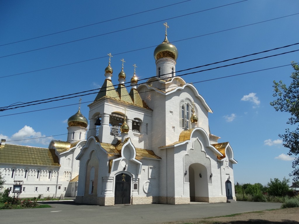 Александро-Невская Обитель милосердия.  Надвратная церковь Владимира равноапостольного, Весенний (Оренбургский район, Оренбургская область). фасады
