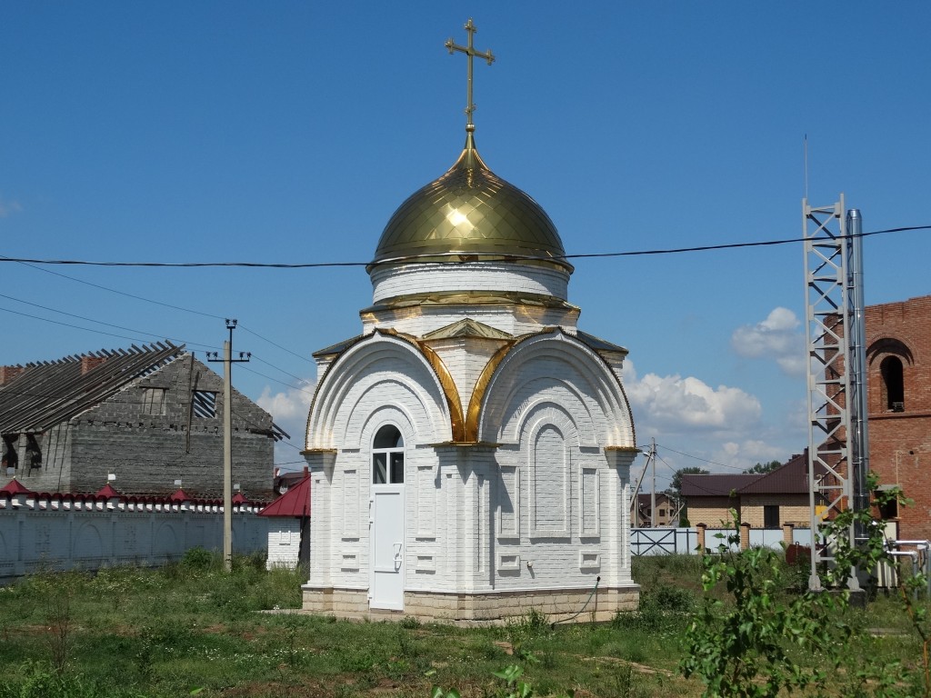 Александро-Невская Обитель милосердия. Водосвятная часовня Пантелеимона Целителя, Весенний (Оренбургский район, Оренбургская область). фасады