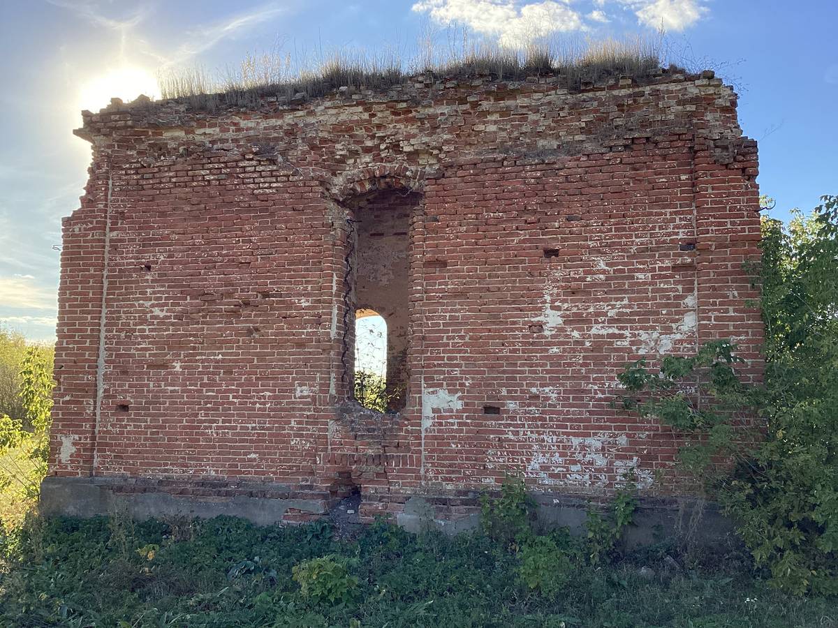 Вид с востока, фасады. Церковь Космы и Дамиана, Круглое (Ливенский район и г. Ливны, Орловская область)