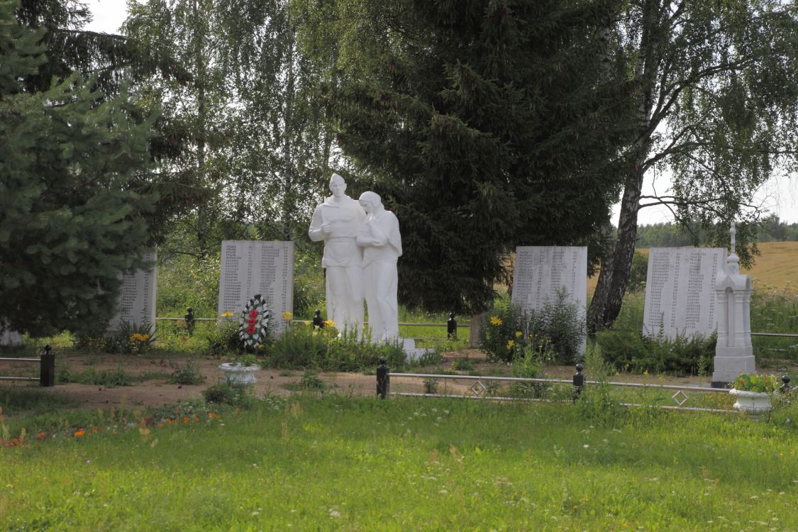Часовня Спаса Нерукотворного Образа, Нестеровка (Мещовский район, Калужская область). общий вид в ландшафте
