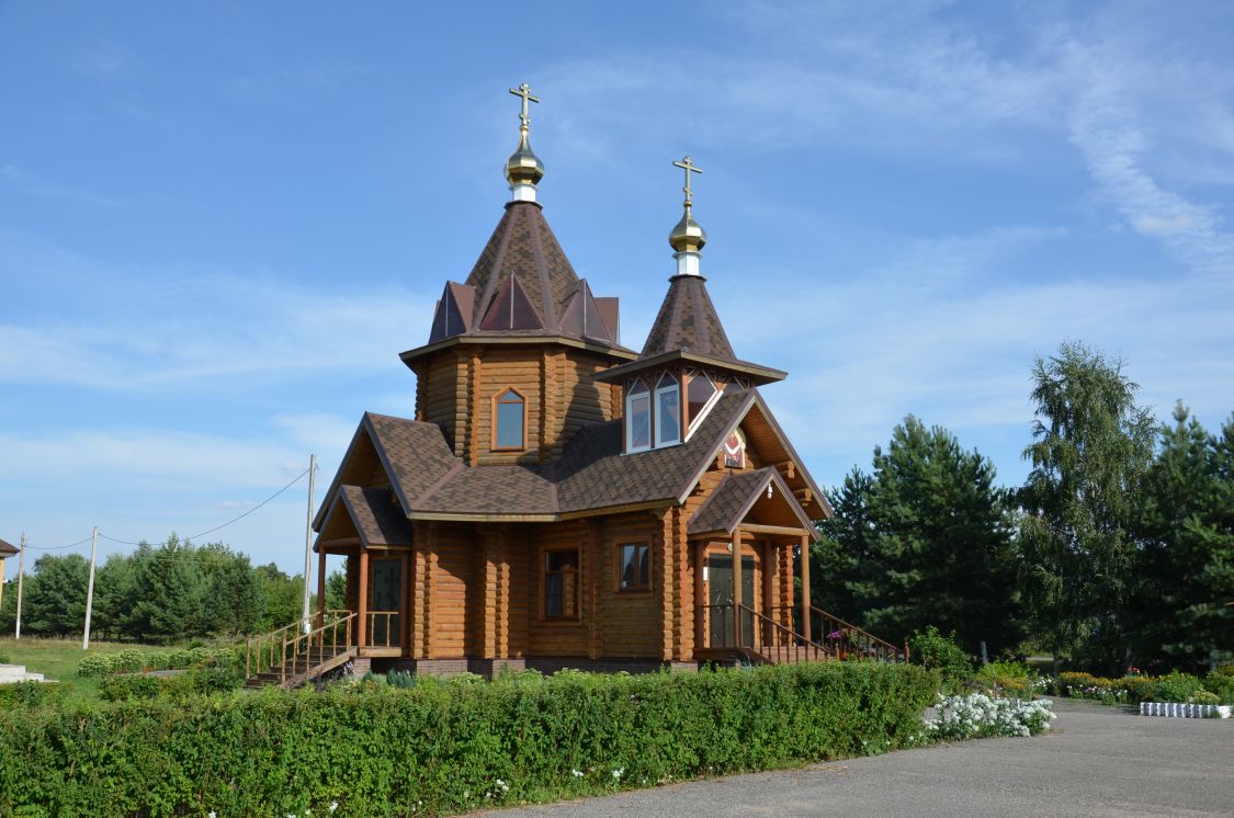 Церковь Покрова Пресвятой Богородицы, Ключики (Краснозоренский район, Орловская область). фасады