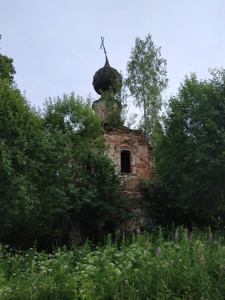 Церковь Рождества Пресвятой Богородицы, Пуминово, урочище (Судиславский район, Костромская область). фасады