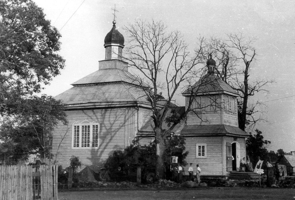 Церковь Михаила Архангела, Новый Двор (Свислочский район, Беларусь, Гродненская область). архивная фотография, Фото 1941 - 1944 годов