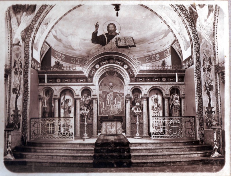Церковь Николая Чудотворца, Тихорецк (Тихорецкий район, Краснодарский край). архивная фотография, Иконостас Николаевского храма, фото из сайта 