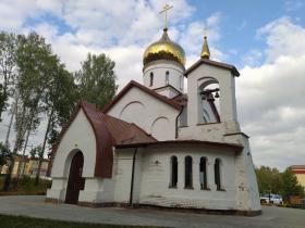 Новый. Церковь Троицы Живоначальной