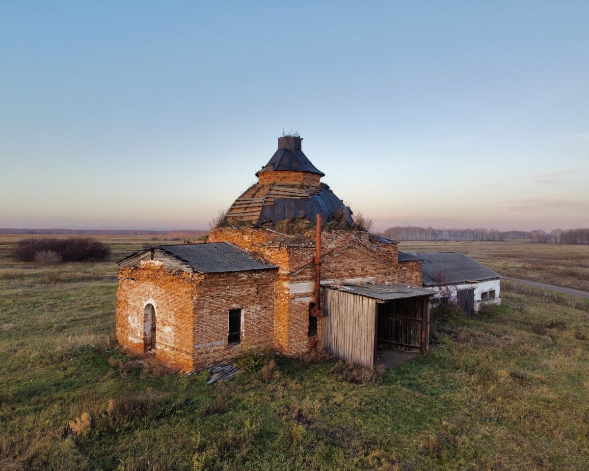 Церковь Георгия Победоносца, Фирсова (Абатский район, Тюменская область). фасады, Вид с ЮЗ