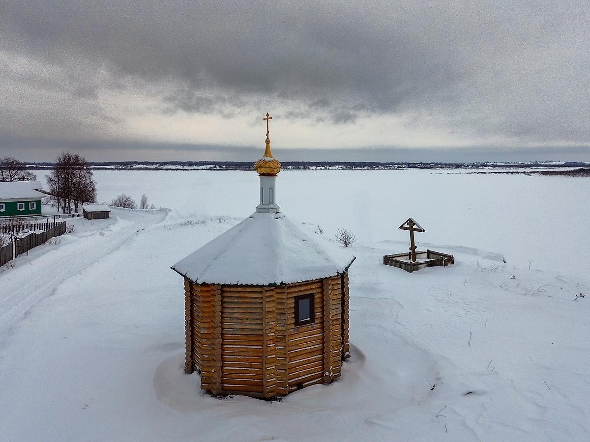 архитектурные детали. Часовня Илии Пророка (?), Тарасово (Чухчерьма) (Холмогорский район, Архангельская область)