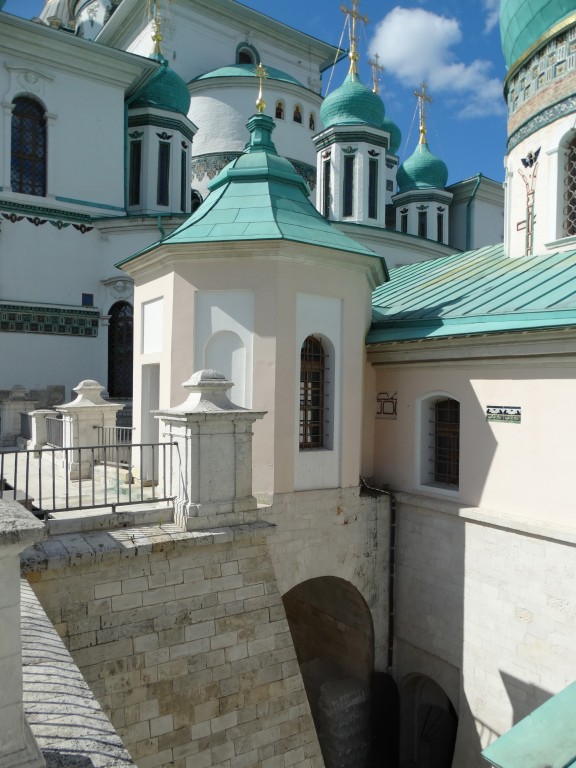 Воскресенский Новоиерусалимский монастырь. Часовня Креста Господня, Истра (Истринский городской округ и ЗАТО Восход, Московская область). фасады