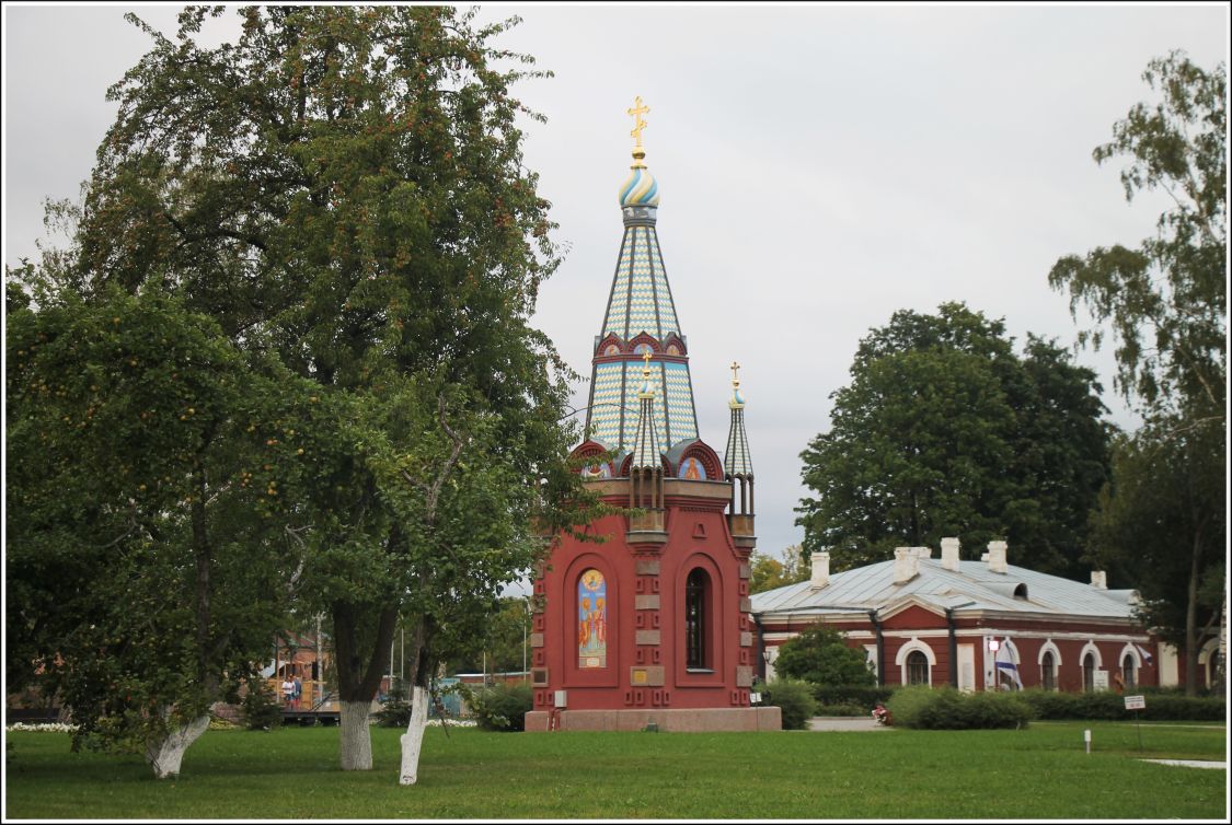 Часовня Петра и Павла в Кронштадте (новая), Кронштадт (Санкт-Петербург, Кронштадтский район, г. Санкт-Петербург). фасады